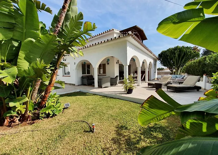 Casa Blue Vista - Villa & Guestroom